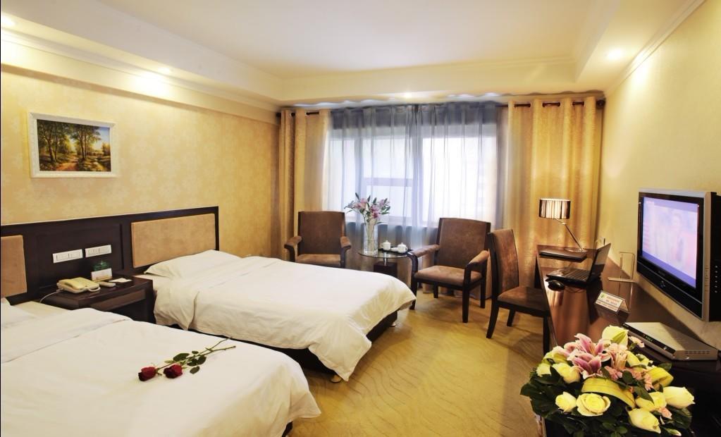 Urumqi Jingu Hotel Exterior photo